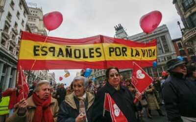 Las cuentas de Abogados Cristianos: errores, retrasos y donaciones al alza para perseguir “ofensas a la religión”